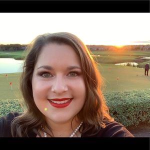 Meet your Posher, Whitney